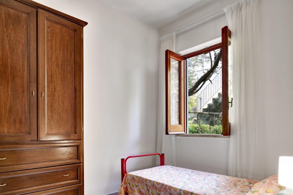 Matisse Nerano By Gocce Apartment Marina del Cantone Ruang foto