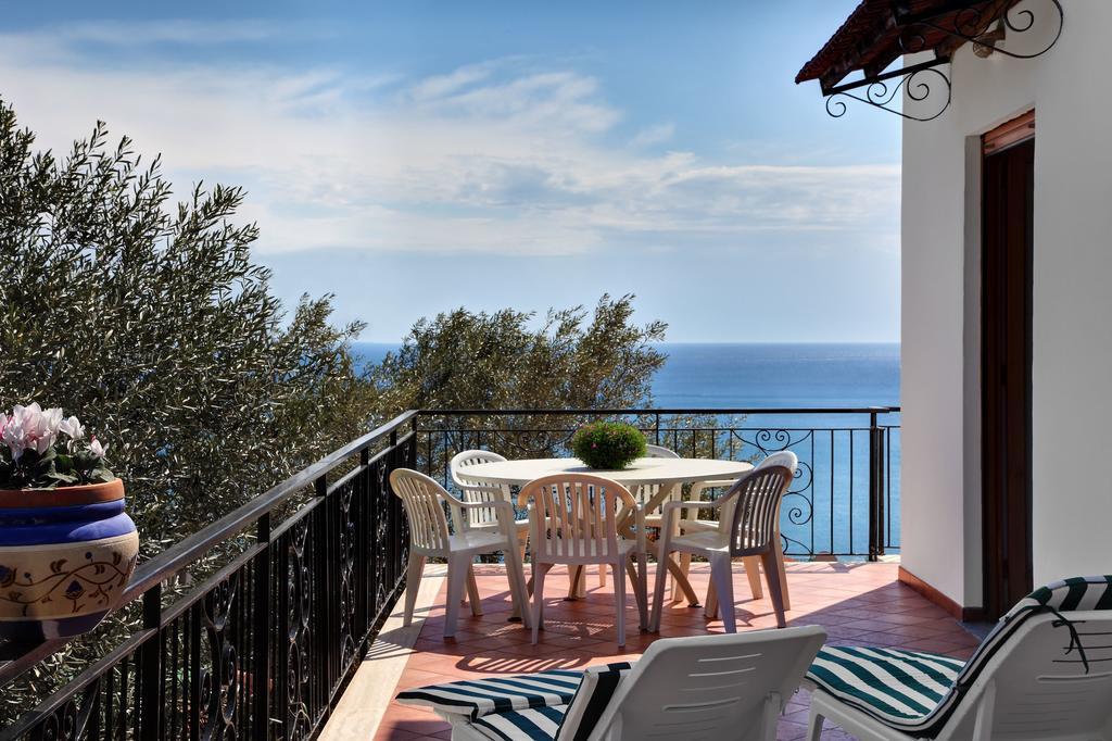 Matisse Nerano By Gocce Apartment Marina del Cantone Ruang foto